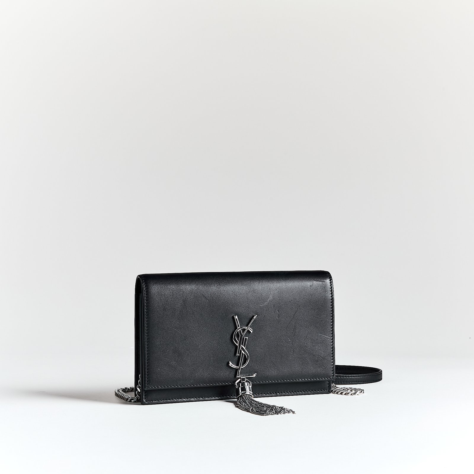 Kate Tassel Wallet on Chain